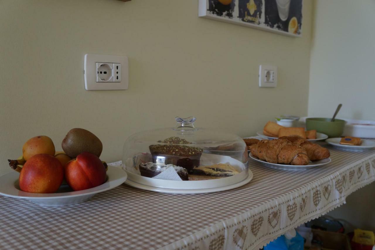 Bed and Breakfast Il Vicolo 48 Pesaro Exterior foto